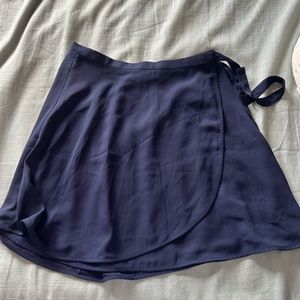 Aritzia Sunday Best skirt